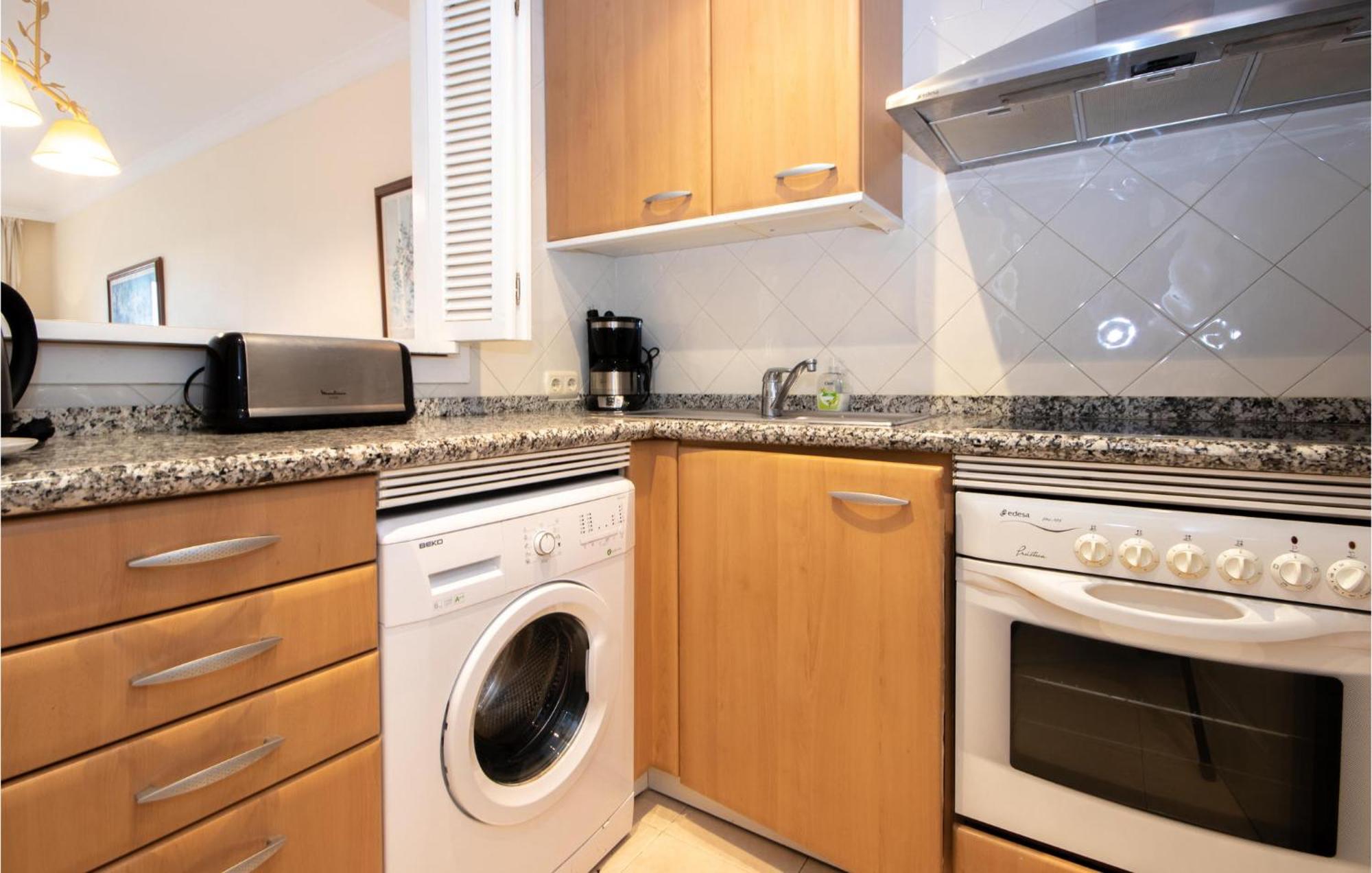 Beautiful Apartment In Marbella-Elviria מראה חיצוני תמונה