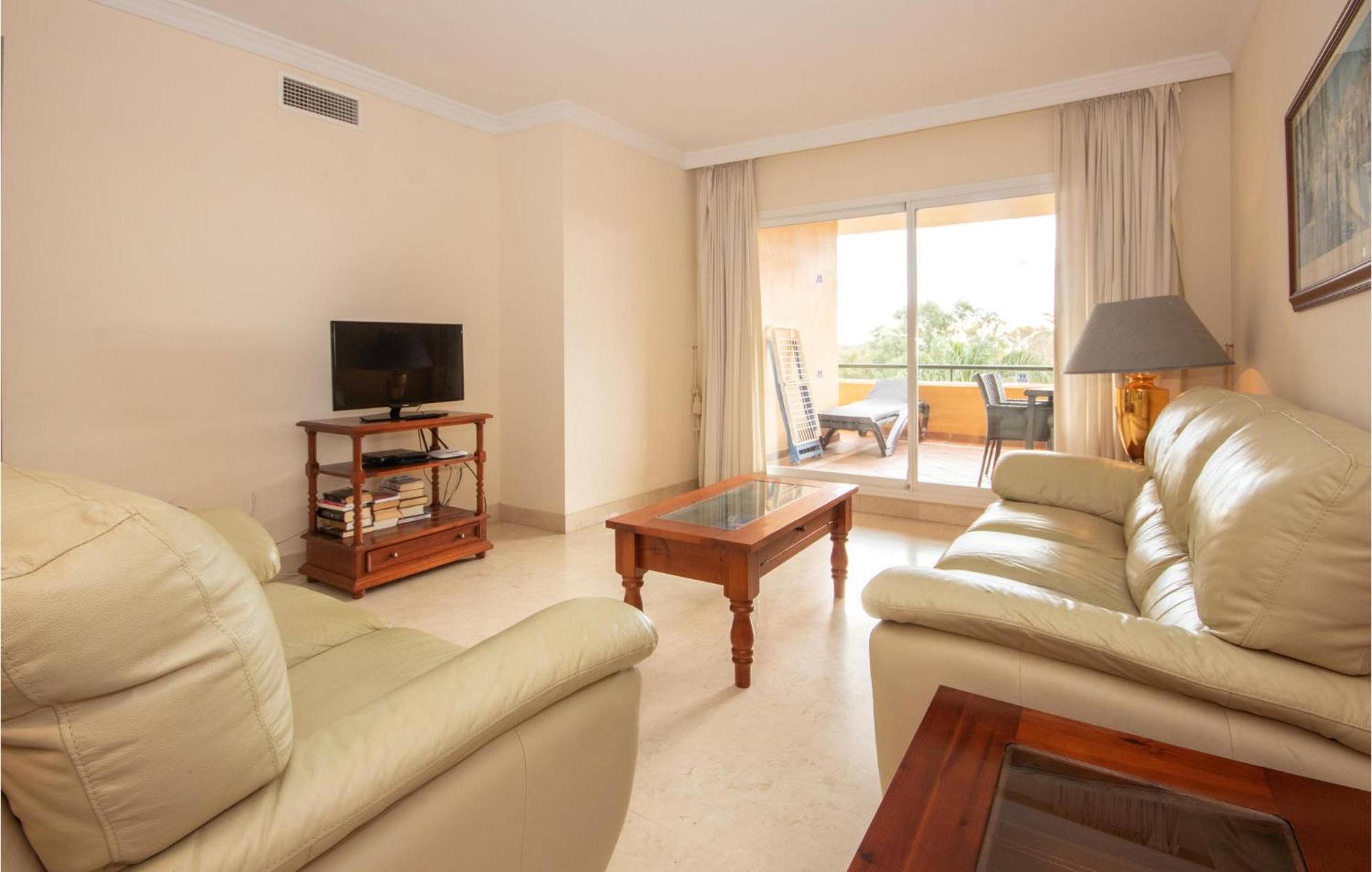 Beautiful Apartment In Marbella-Elviria מראה חיצוני תמונה